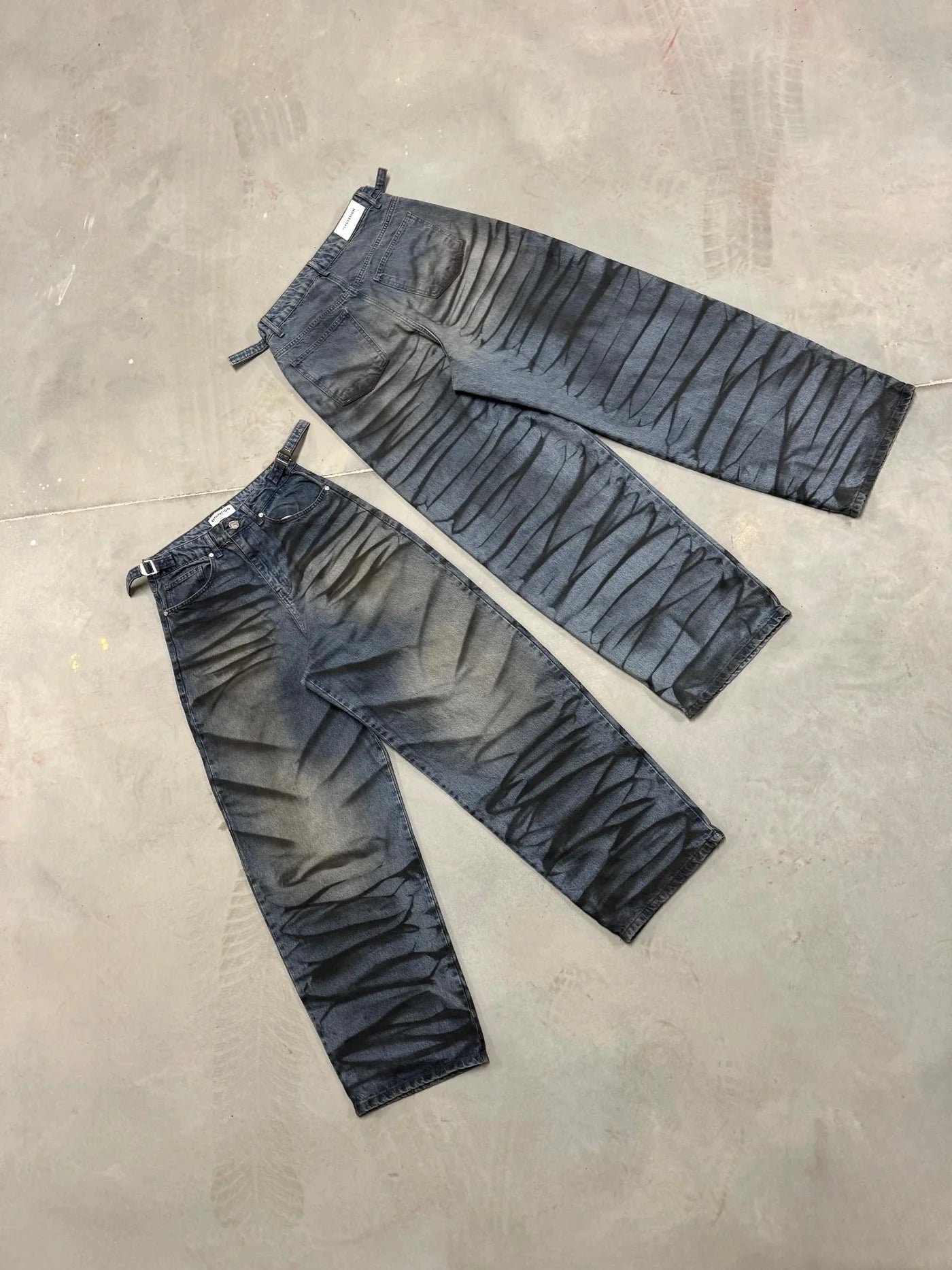 GRUNGE BAGGY DENIM - BLUE WASH