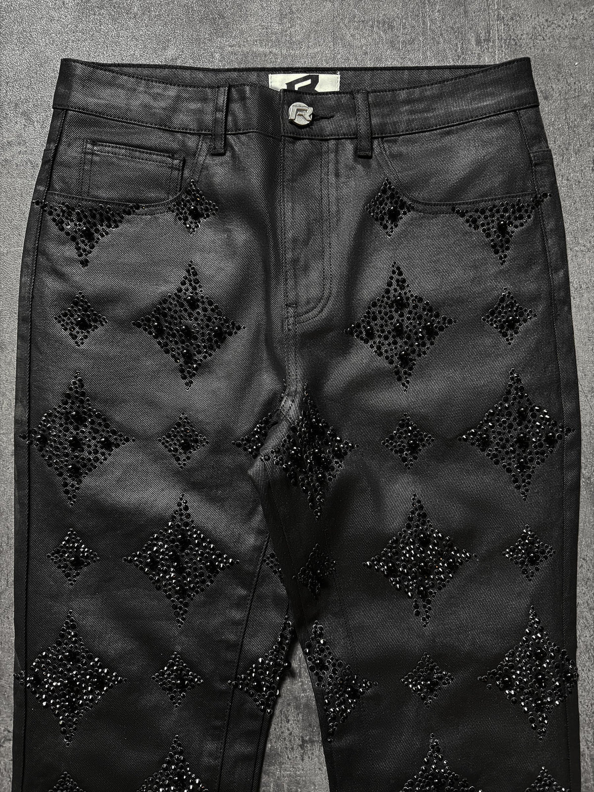 BLACK WAX EMBELLISH DENIM