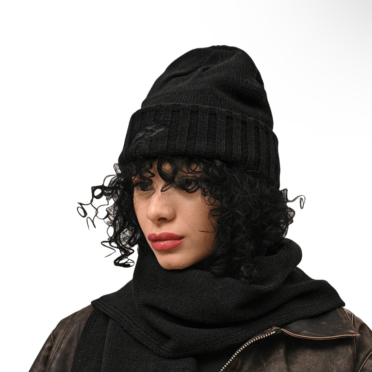 Y2K KNIT BEANIE - BLACK
