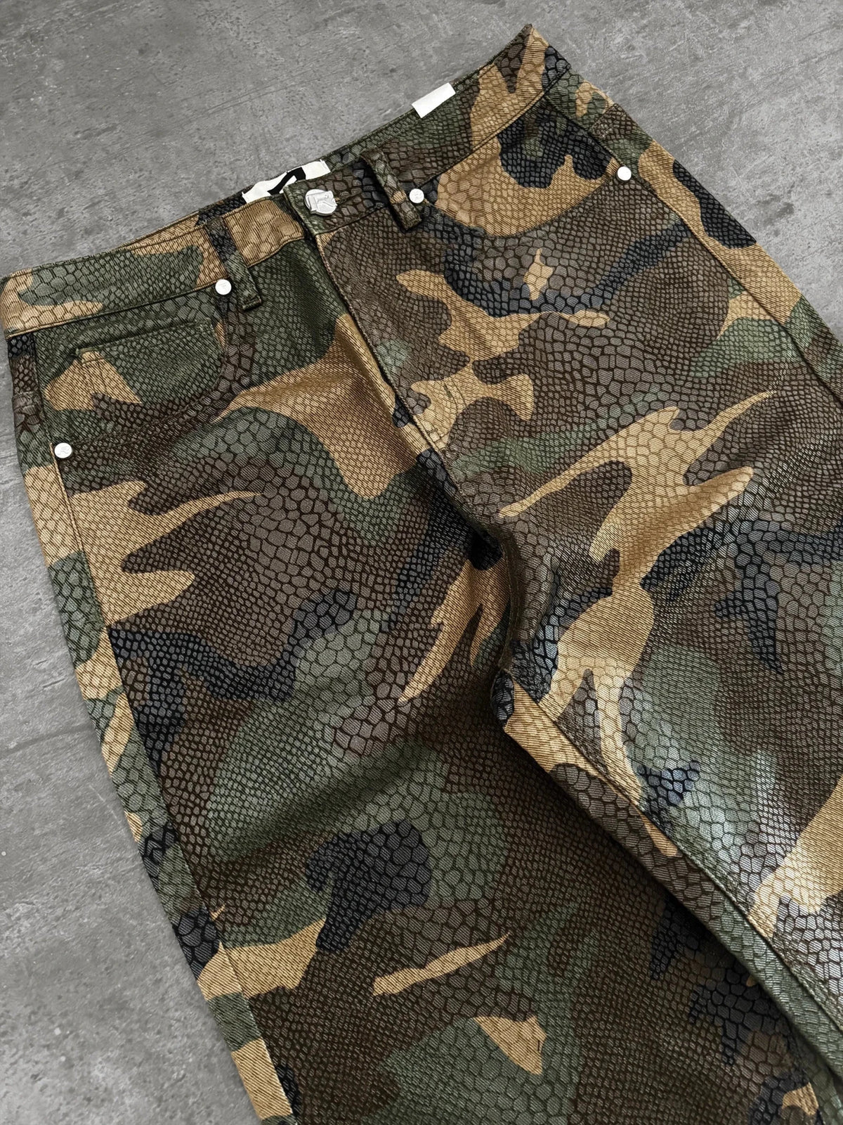 PYTHON CAMO BAGGY DENIM