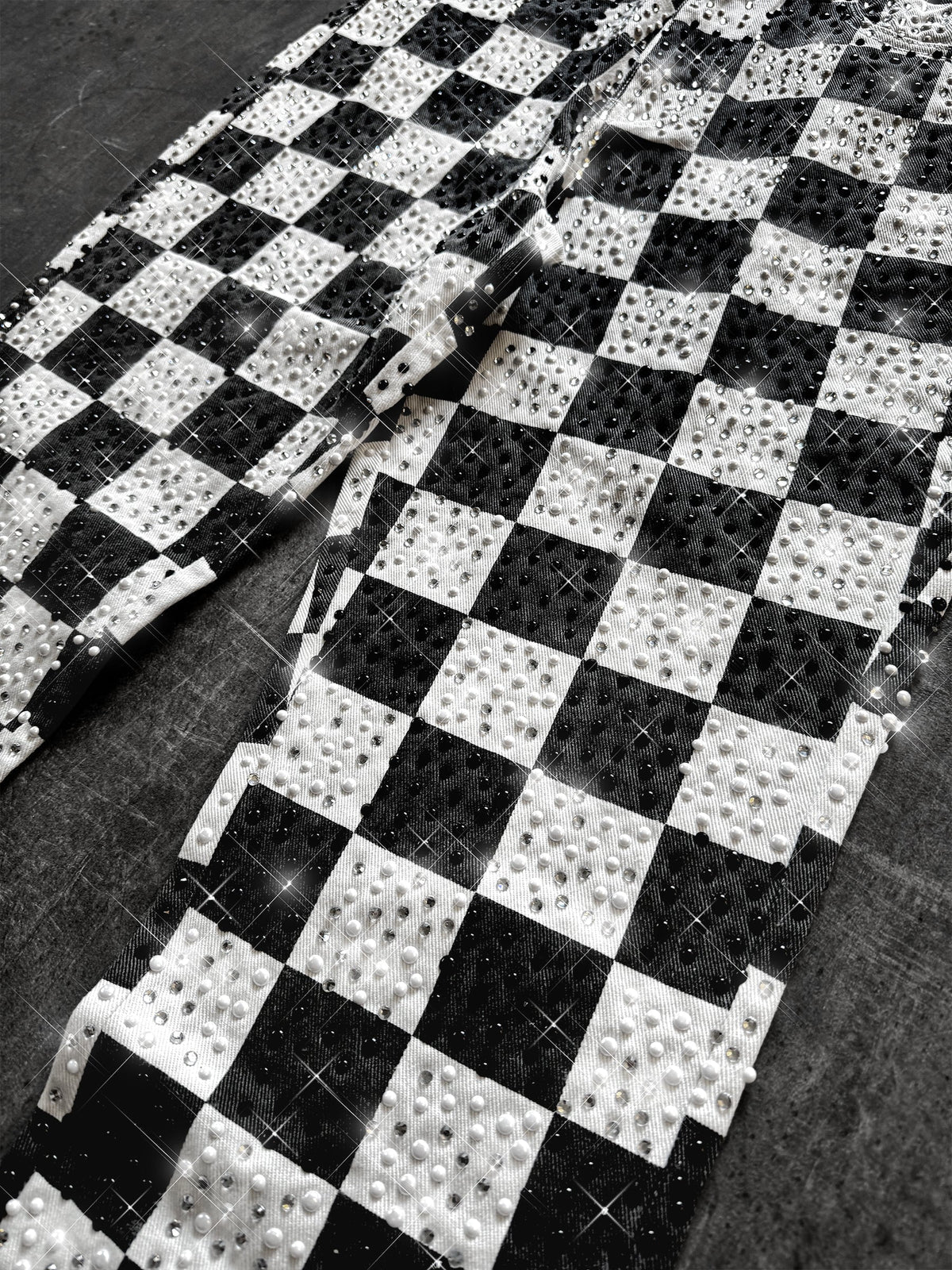 DIAMOND CHECKERED DENIM