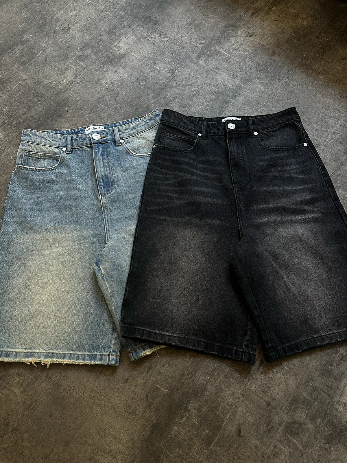 DENIM SHORTS - BLACK