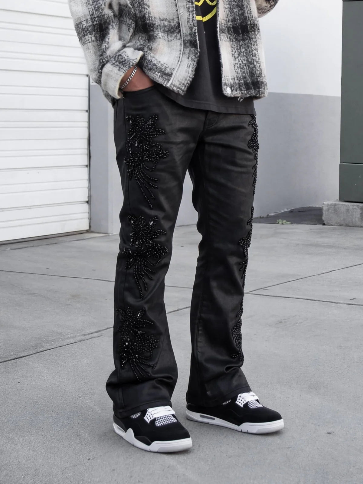 FLORAL EMBELLISH DENIM