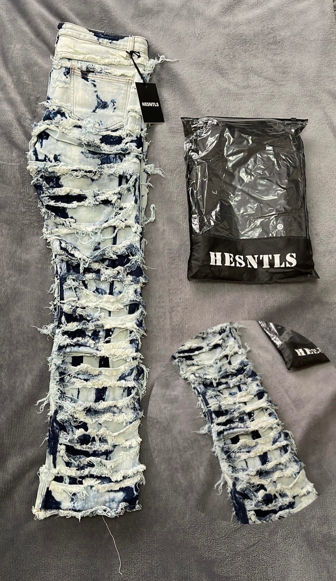 Knife Distressed Denim | Acid Blue